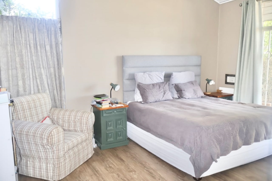 To Let 3 Bedroom Property for Rent in Loevenstein Western Cape